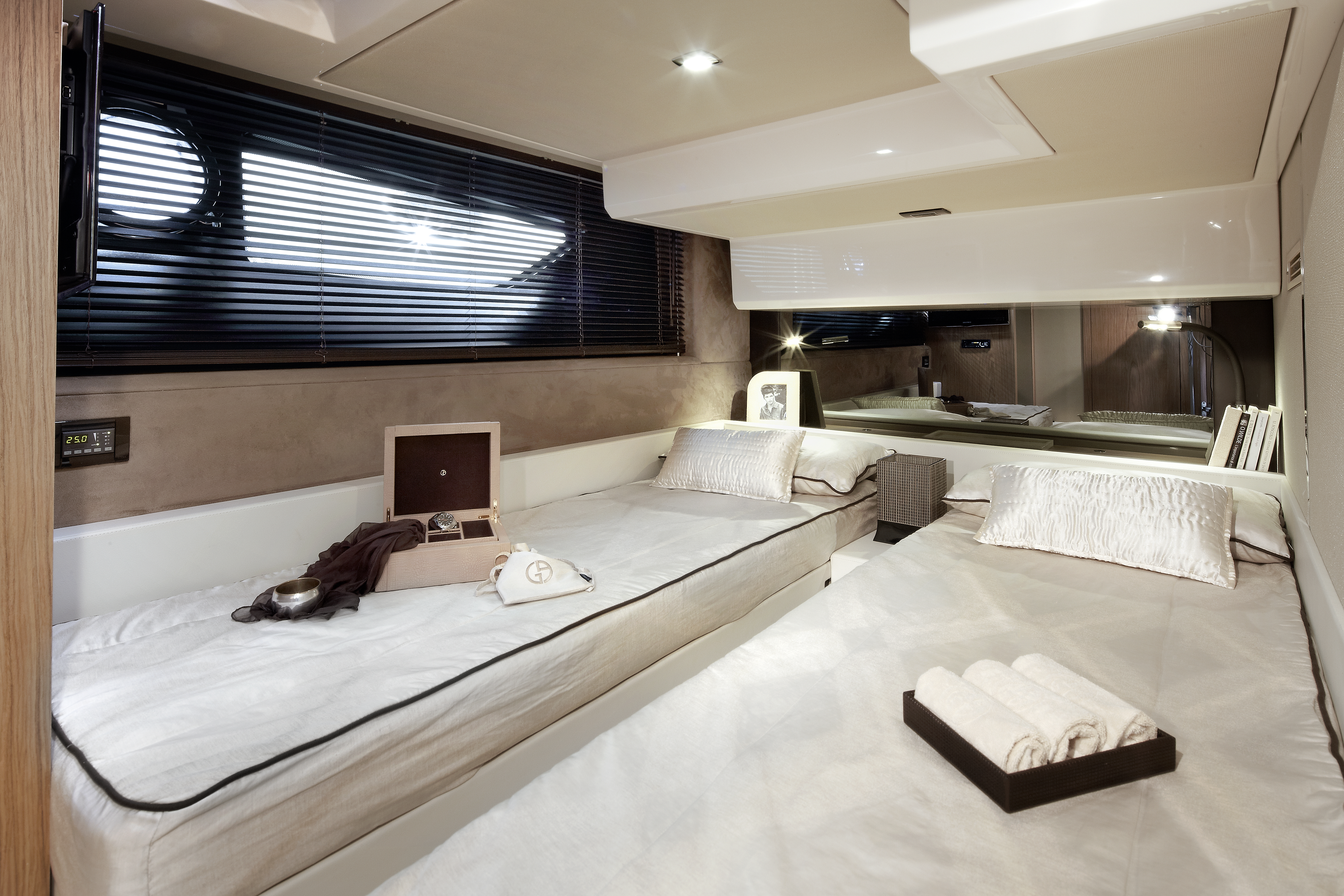 FLY47_INTERIORS_00279_HR FLY47_INTERIORS_00279_HR